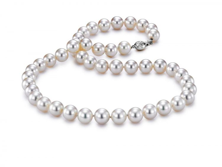 MASTOLONI - 18K White Gold 8.5-9MM White Round "A" Quality Akoya Pearl Strand 18 Inches