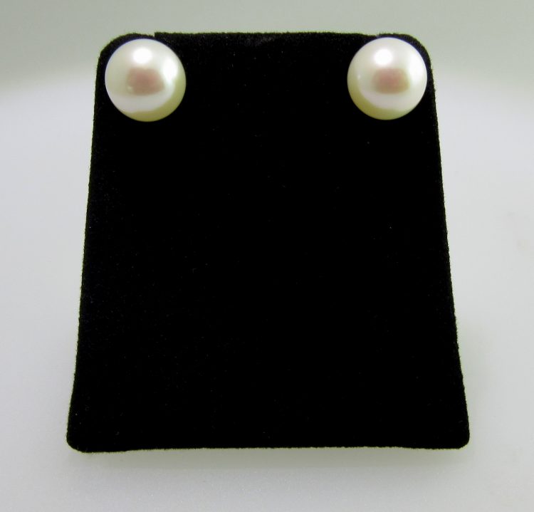 Freshwater Pearl Stud Earrings