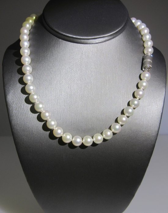 Japanese Akoya Pearl Necklace 
