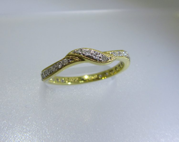 Pave Diamond Band