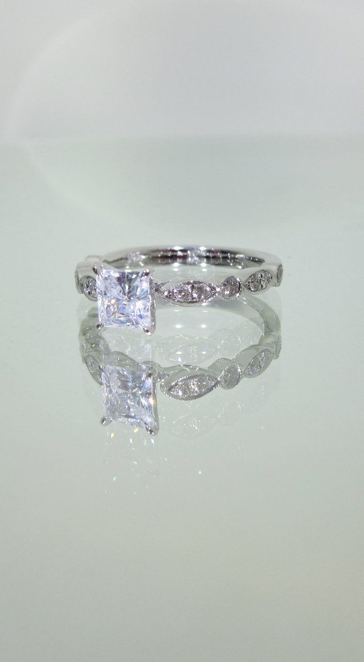 Diamond Ring Mounting