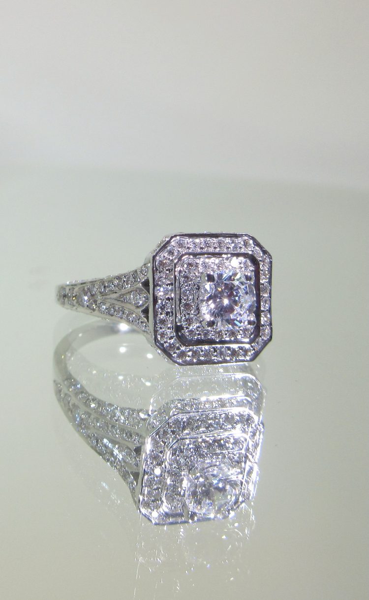 Diamond Ring Mounting