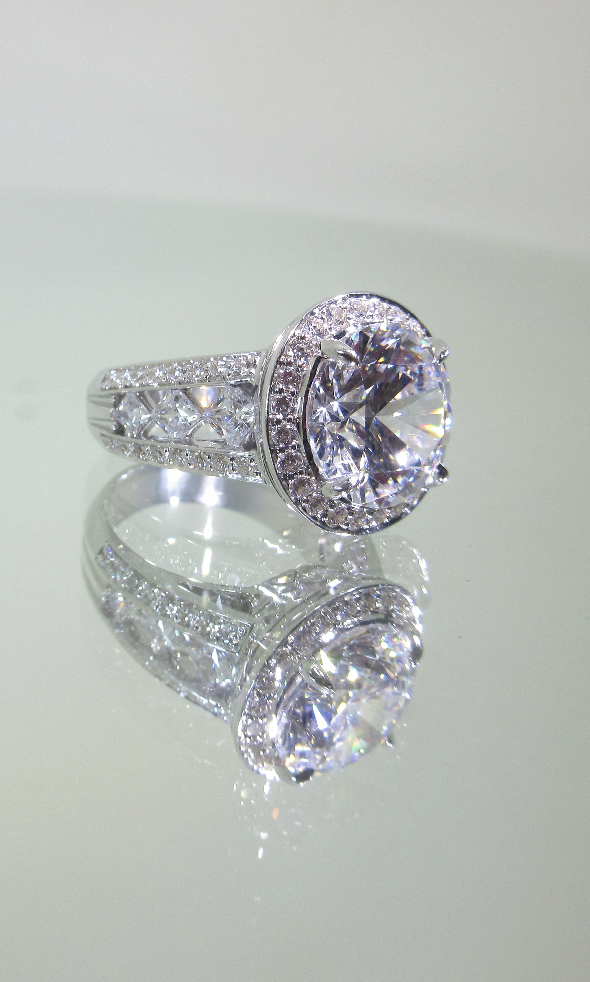 Diamond Ring Mounting