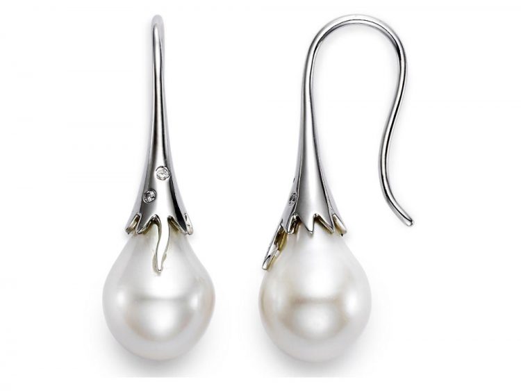 MASTOLONI - 18K White Gold 8-9MM White Semi-Baroque Cultured Pearl Shepherd Hook Earring with 4 Diamonds 0.02 TCW