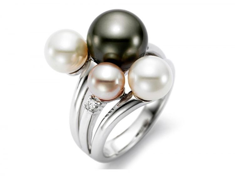 MASTOLONI - 18K White Gold 8-10MM Black Round Tahitian Pearl Ring with 3 Diamonds 0.08 TCW