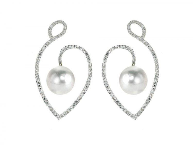 MASTOLONI - 18K White Gold 11.5MM White Oval Shaped South Sea Pearl Earring with 178 Diamonds 1.07 TCW